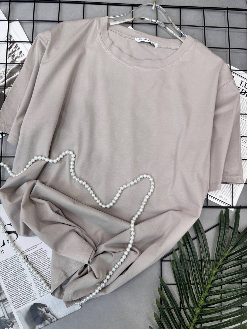 женская футболка,женская футболка оверсайз,футболки модные,футболка оверсайз,женская футболка оверсайз с цепочкой