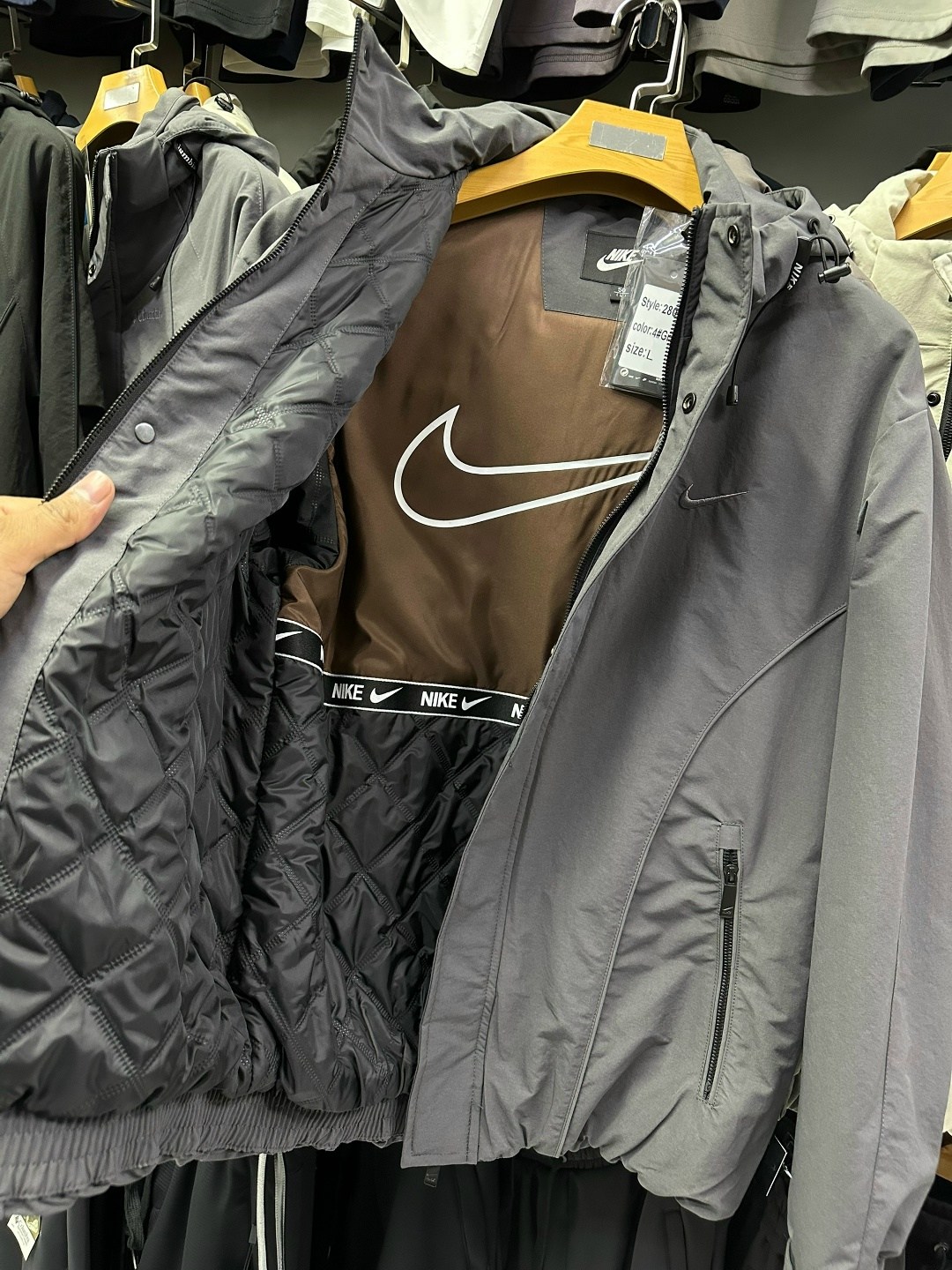 демисезонная куртка,куртка мужская,куртка спортивная,куртка,легкая куртка