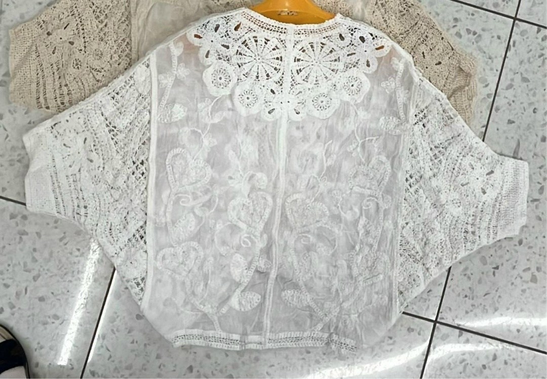 вязание крючком кружева,кардиган ажурный вязаный крючком мотивами белоснежный,модное вязание,кофта вязаная,кардиган крючком