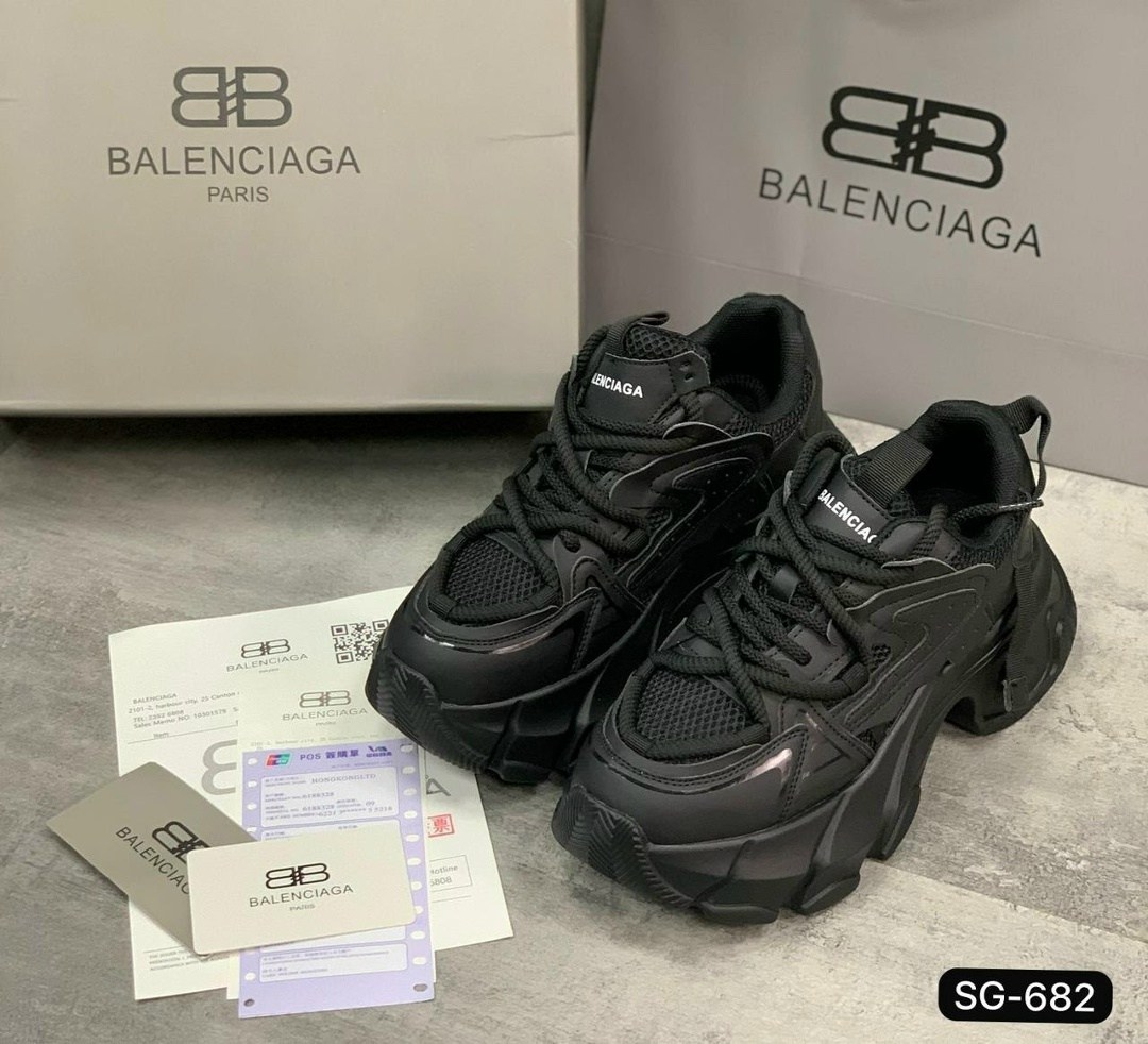 женские кроссовки balenciaga,balenciaga кроссовки,кроссовки balenciaga на высокой подошве арт. р135,кроссовки balenciaga на высокой подошве,balenciaga женские кроссовки cargo