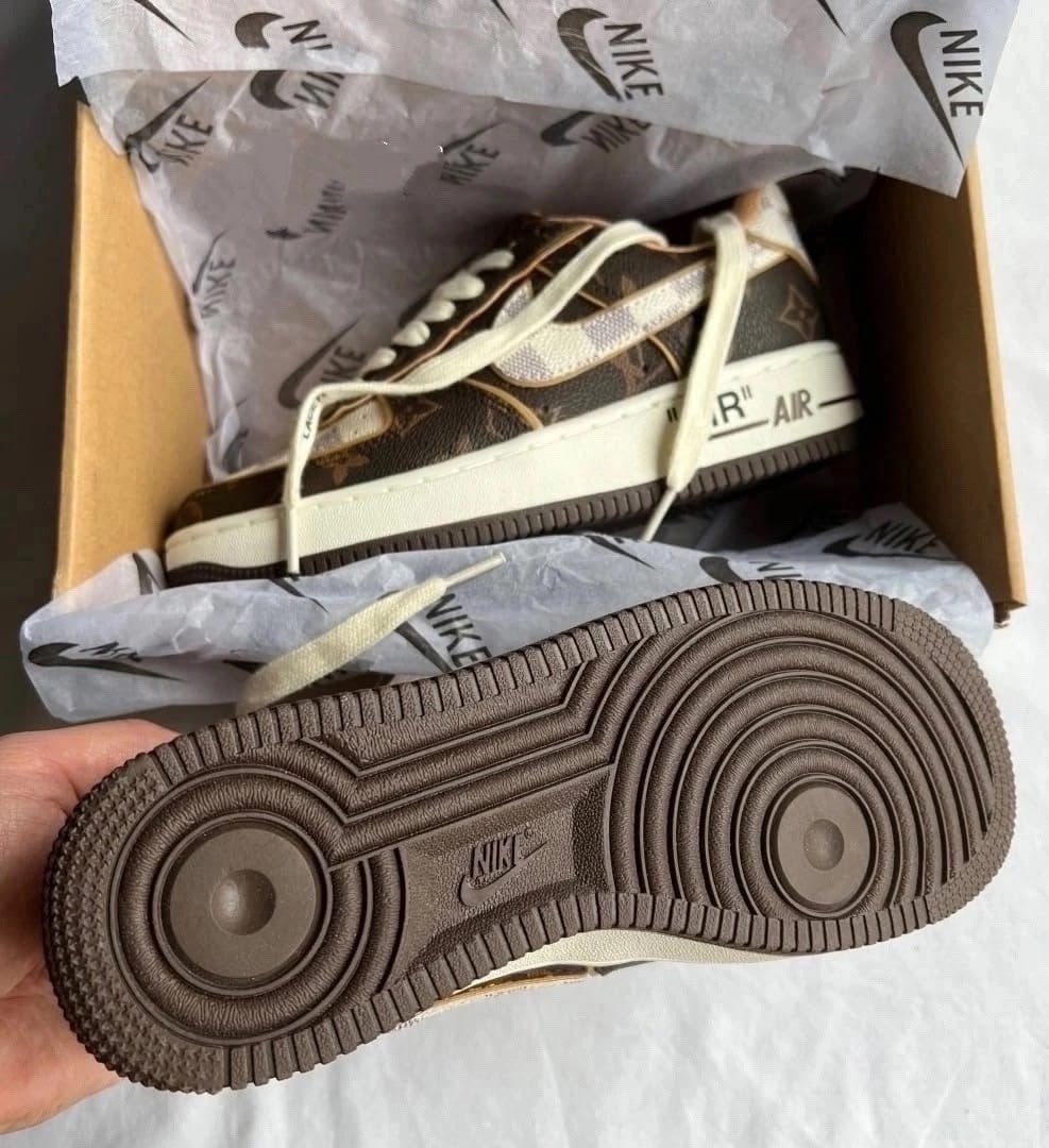 кроссовки луи витон найк,кроссовки louis vuitton,кроссовки nike air force louis vuitton,louis vuitton x air force 1 low trainer brown monogram sneakers,nike air force 1 x louis vuitton