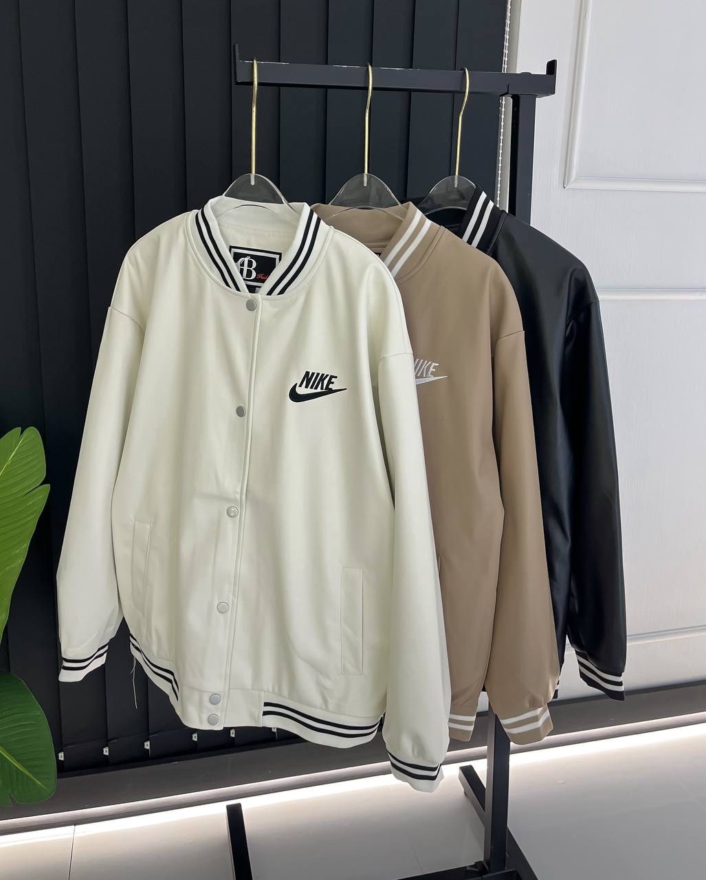 куртка бомбер,бейсбольная куртка,женская куртка бомбер,женский бомбер,куртка бомбер nike