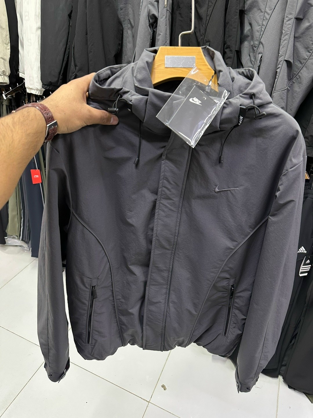 демисезонная куртка,куртка мужская,куртка спортивная,куртка,легкая куртка