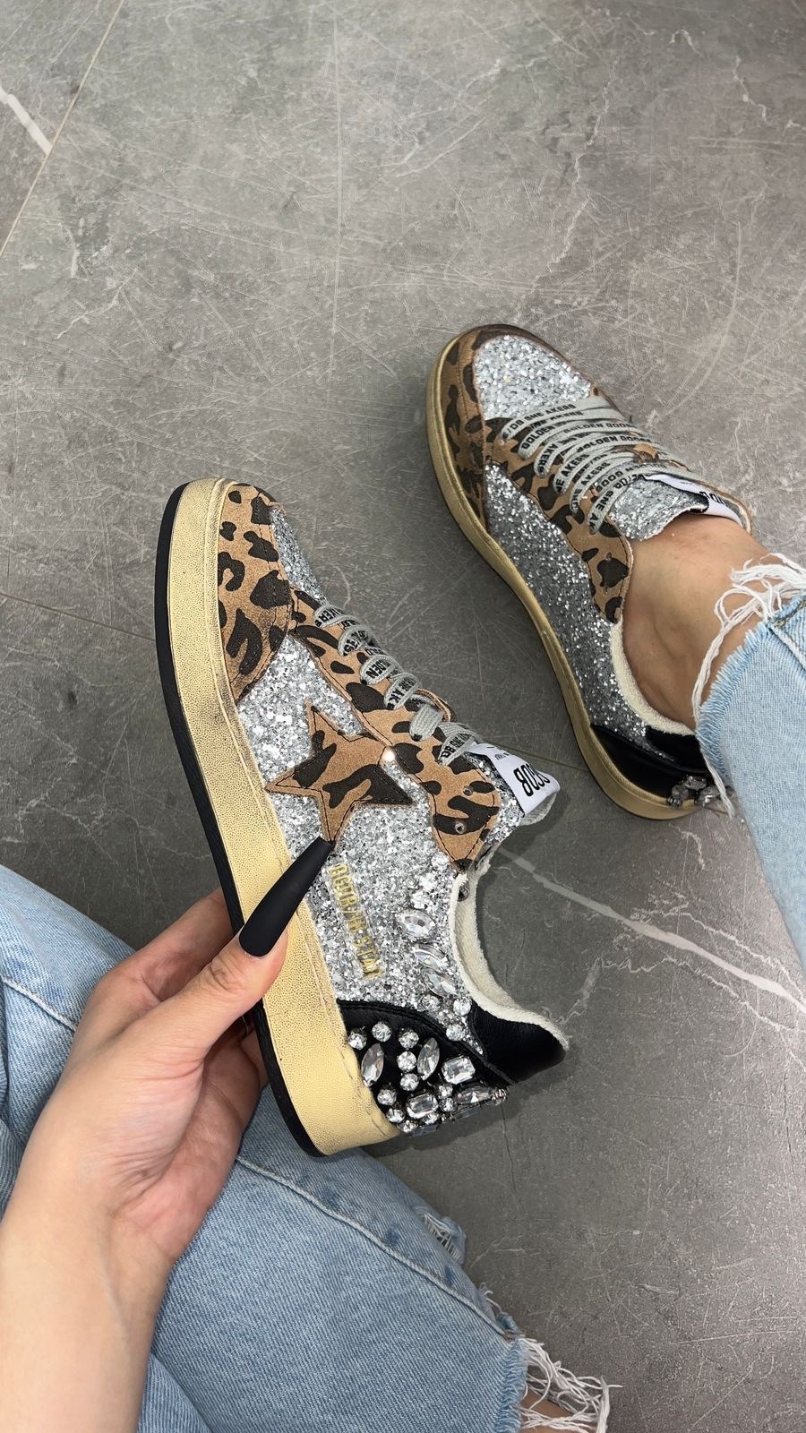 кеды golden goose,замшевые низкие кеды ballstar с аппликацией в виде звезд golden goose черный,,кеды hi star с блестками golden goose черный,женские кроссовки golden goose ball star из черной зам