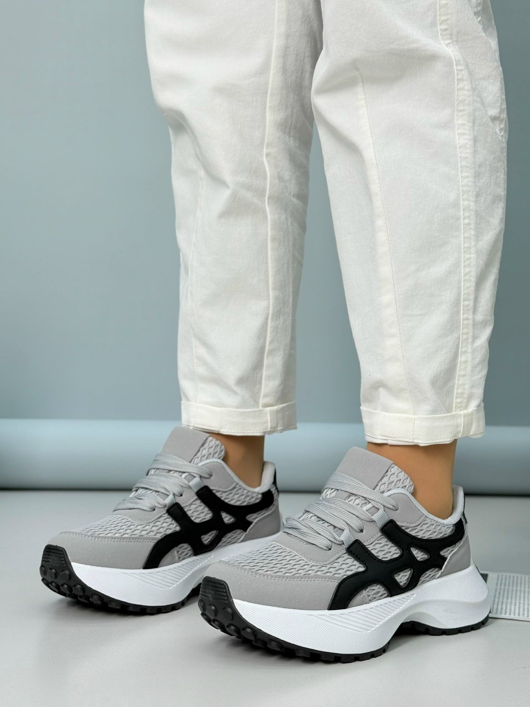 кроссовки женскиe,комбинированные кроссовки,кроссовки,кроссовки серые,кроссовки для женщин