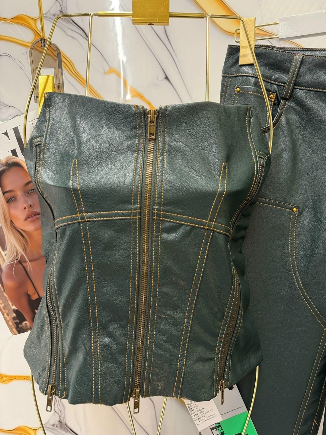 кожаные штаны,комплект костюм,женские кожаные брюки,костюм,брюки кожаные