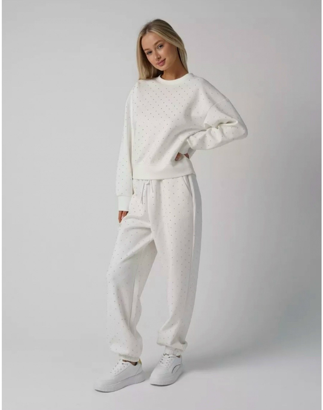 костюм со стразами,спортивные костюмы,свитшот женская,костюмы женские,костюм трикотажный женский