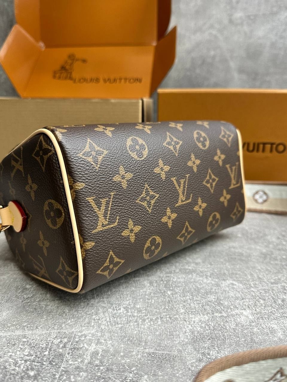 сумка женская louis vuitton,сумка louis vuitton,louis vuitton сумка на плечо,сумка louis vuitton speedy 20 с плечевым ремнем,сумка луи виттон
