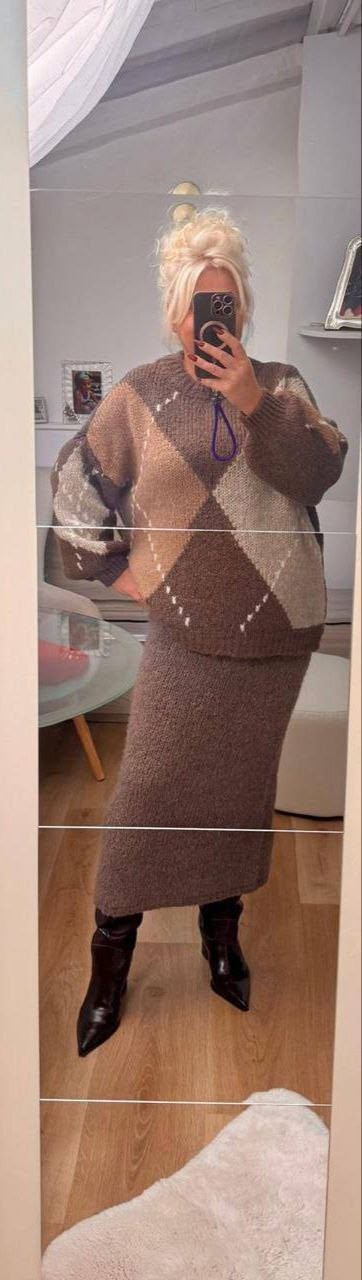 костюм юбка и джемпер,трикотажные костюмы с юбкой,трикотажный костюмчик с юбкой,джемпер ромбы,свитер аргайл женский