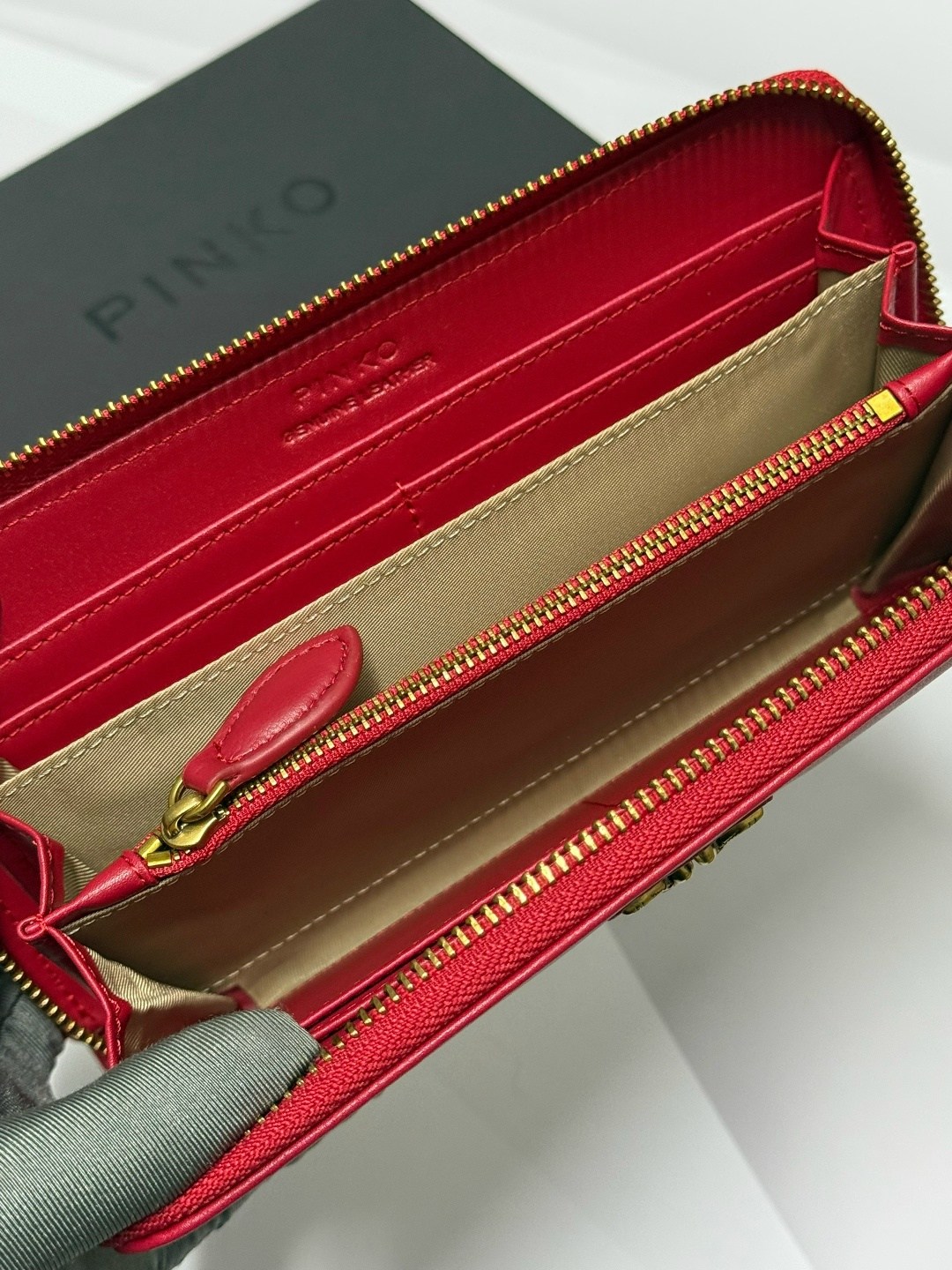 кошелек pinko,кошелек пинко женский,кошелек pinko черный,женский кожаный кошелек,кожаный кошелек pinko