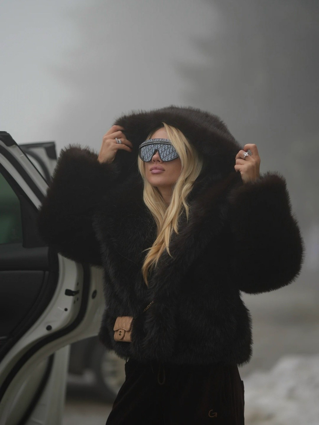 зимняя мода,меховая куртка,модная шуба,парка с мехом,шуба зимняя