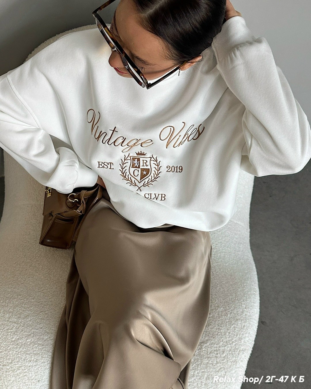 атласная юбка миди,юбка женская,миди юбка,свитшот и юбка,атласная юбка