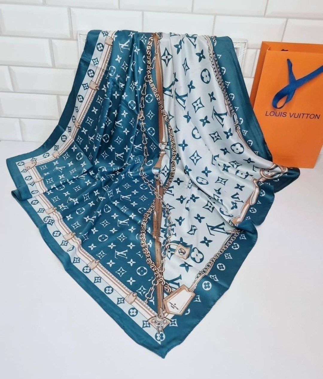 брендовый платок louis vuitton,louis vuitton платок,брендовый платок,шелковые платки,женские платки