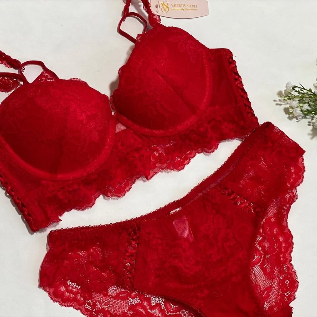 красное белье комплект,красное нижнее белье комплект,кружевное женское нижнее белье комплект,комплект нижнего белья,красный комплект нижнего белья кружевной