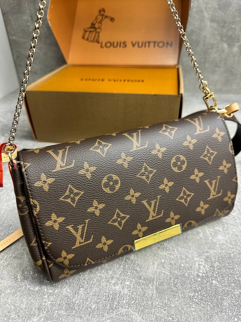 сумка louis vuitton,louis vuitton сумка на плечо,сумка женская louis vuitton,клатч луи виттон,клатчи луи виттон