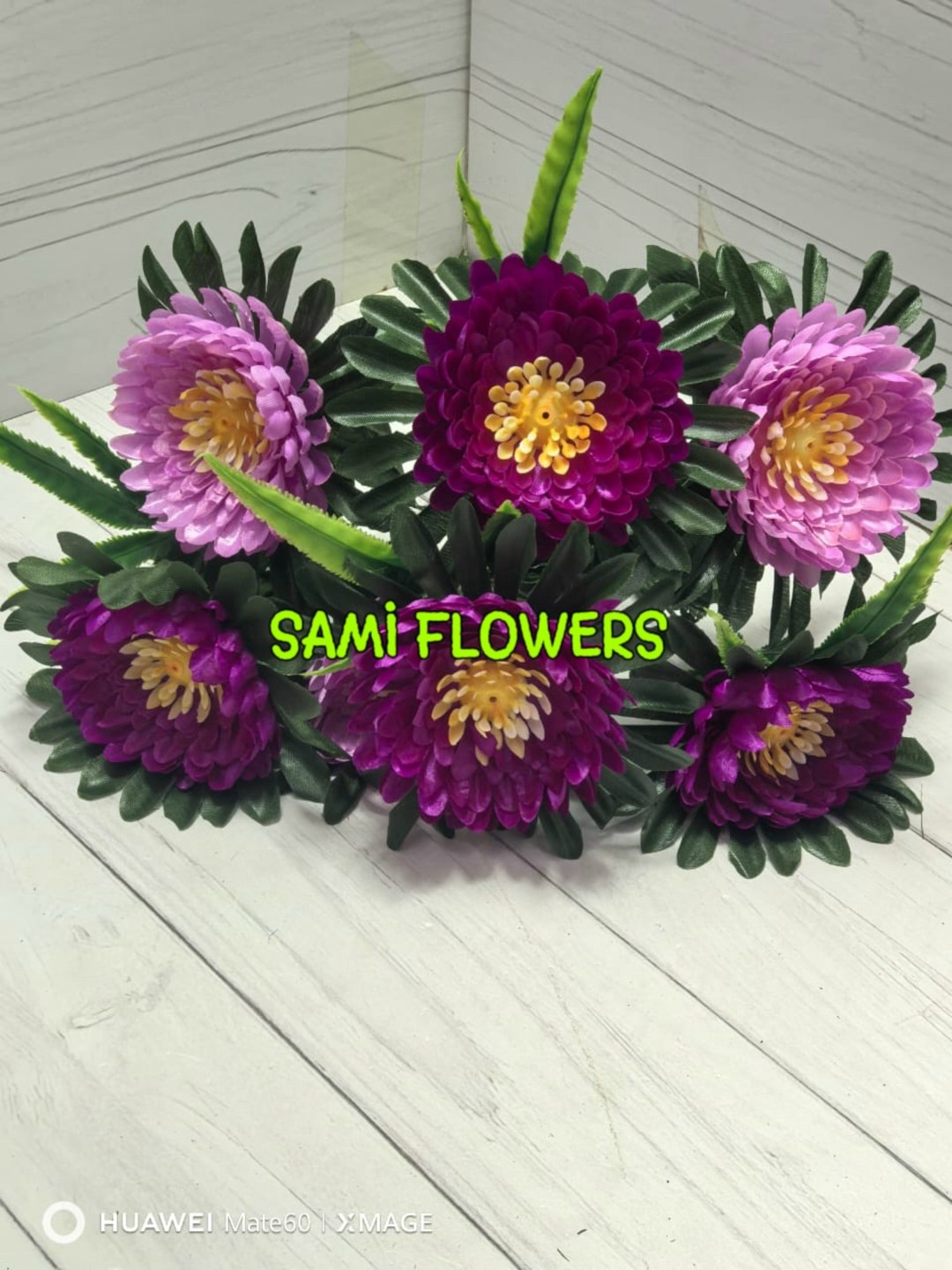 цветок искусственная,астра цветок,букет,букет астр,корзина ритуальная из искусственных цветов "герберы виолет"