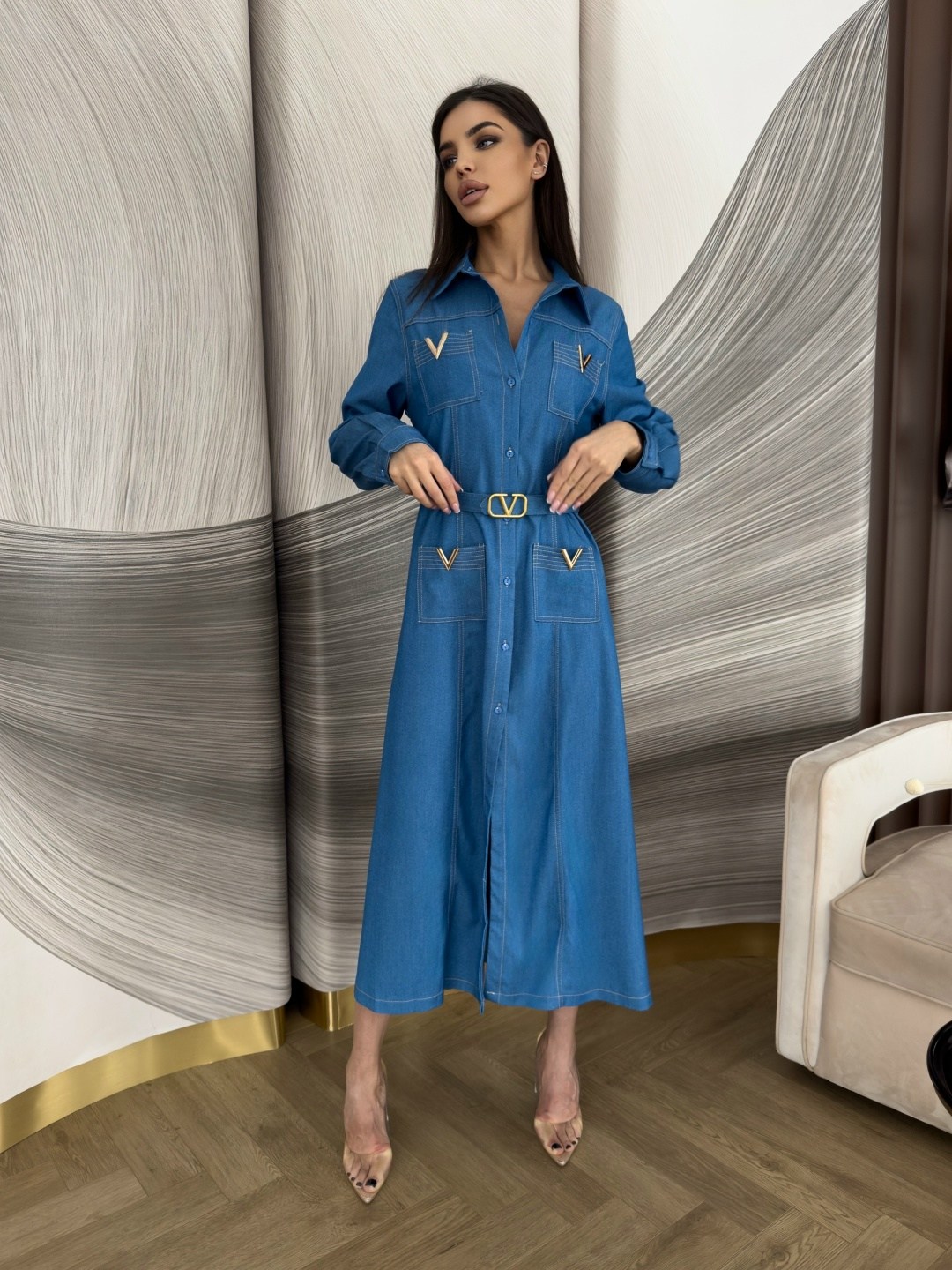 джинсовое платье-рубашка длины миди,джинсовое платье,женское джинсовое платье,джинсовое платье миди,джинсовое платье рубашка