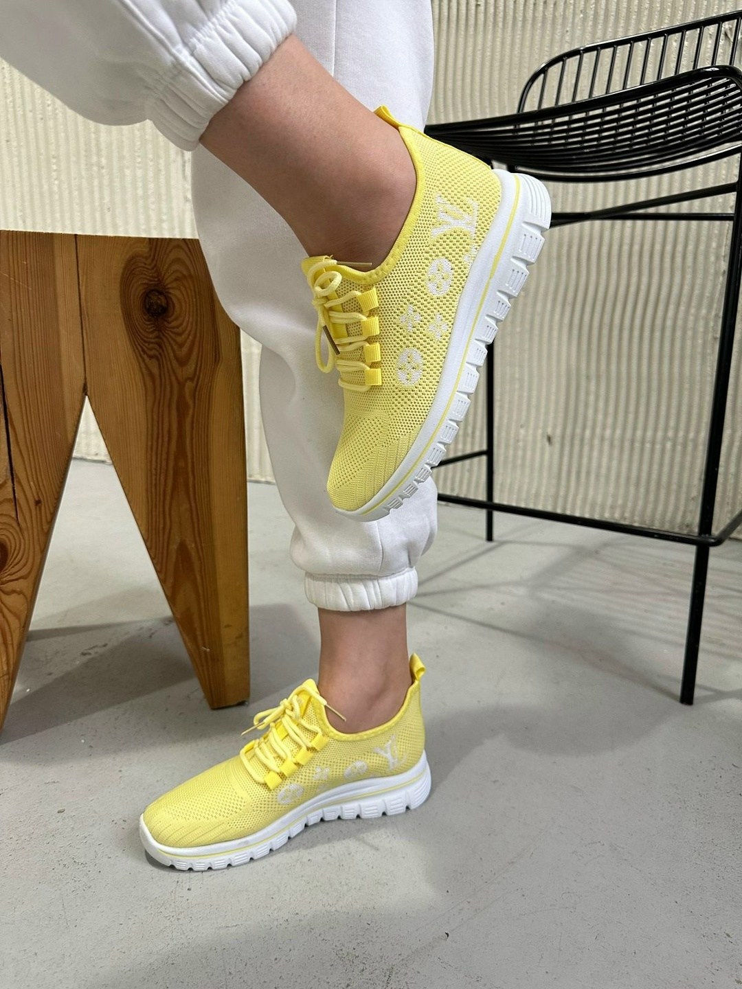 ,кроссовки желтые,женские слипоны,кроссовки женскиe,слипоны летние