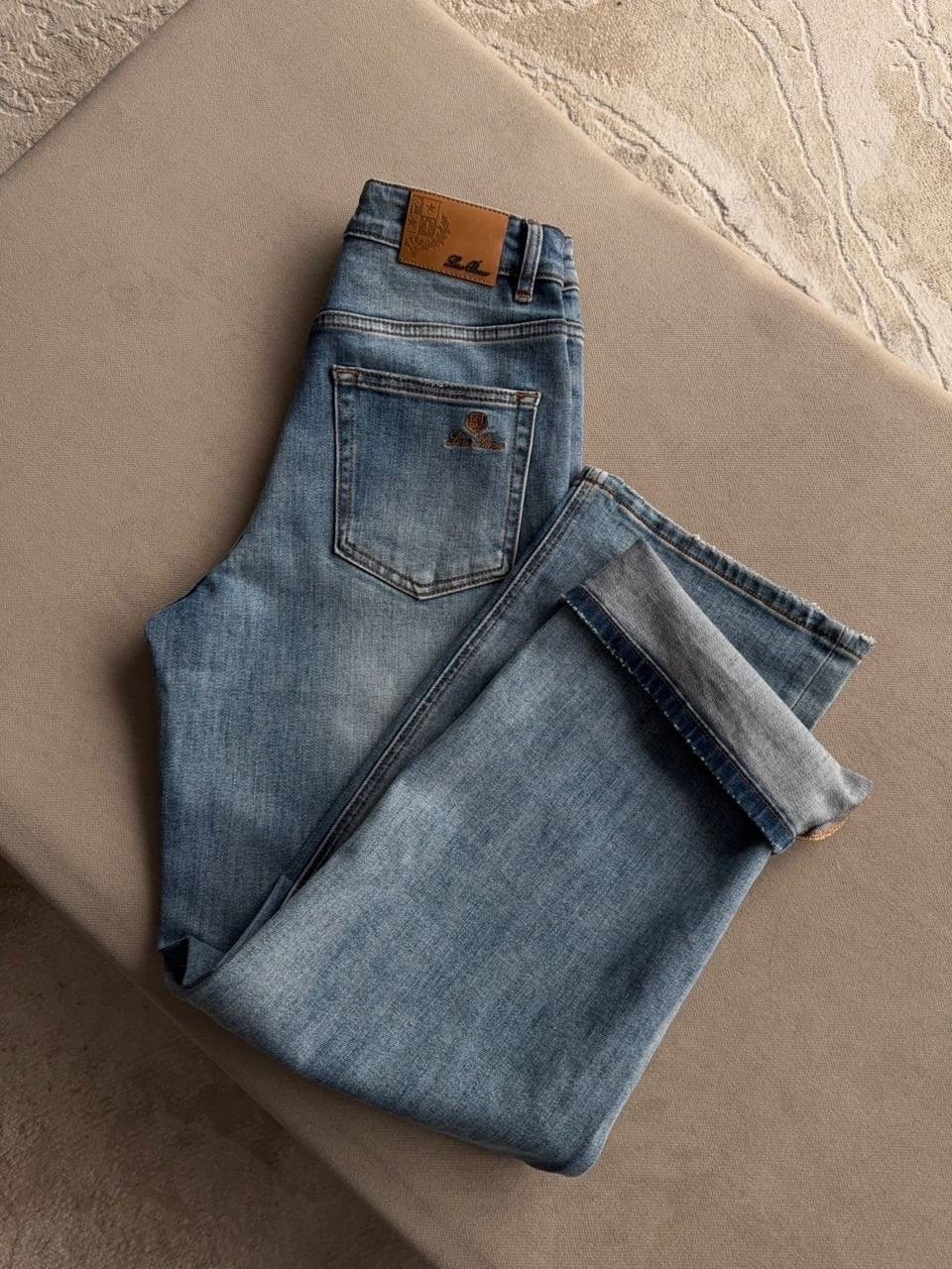 мужские джинсы,классические джинсы,джинсы,джинсовые брюки,прямые джинсы