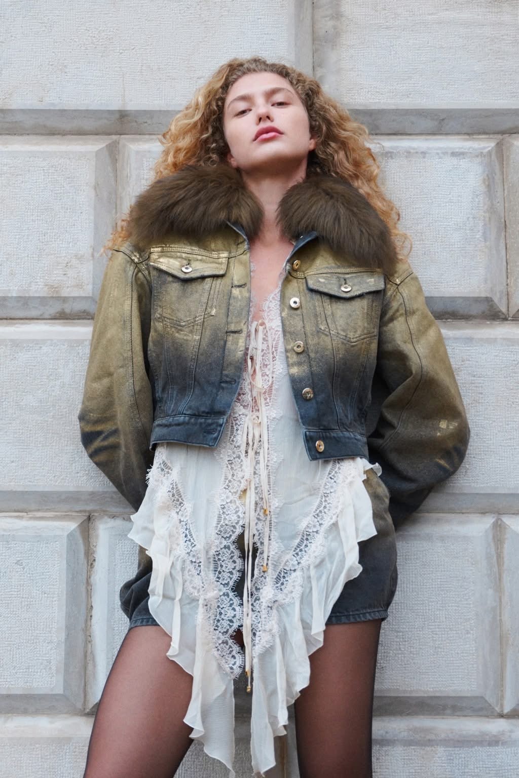 джинсовая куртка,джинсовая куртка с меховым воротником,зимняя джинсовая куртка,куртка джинсовая женская,необычные джинсовые куртки