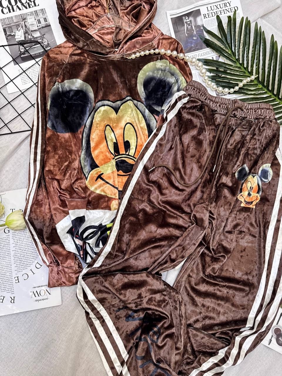 костюм с микки маусом,костюм с микки,костюм с микимаусом женский,женский спортивный костюм на флисе микки,детские костюмы