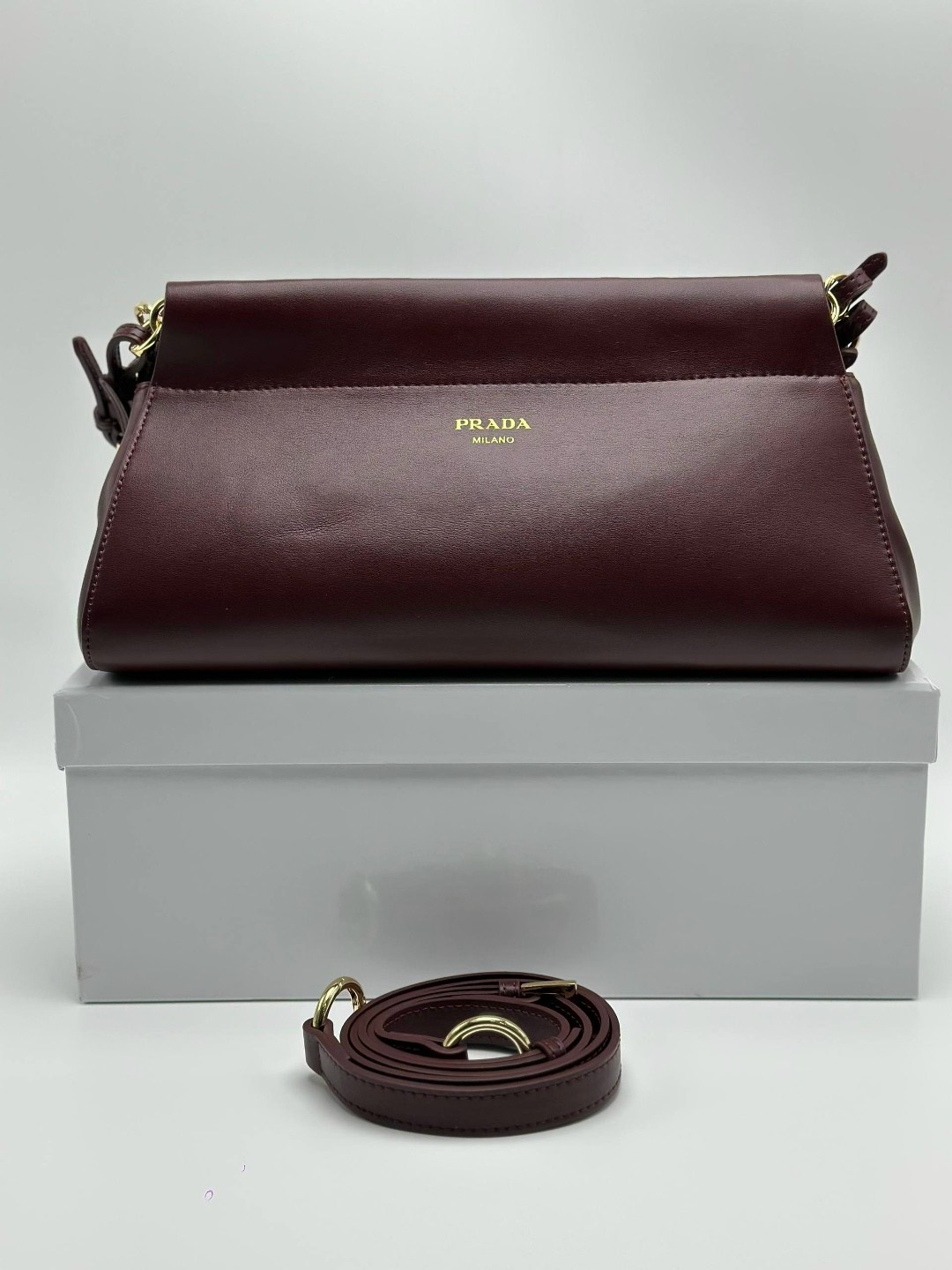 prada сумка на плечо,prada prada,сумка prada,сумка женская prada,сумка prada прада