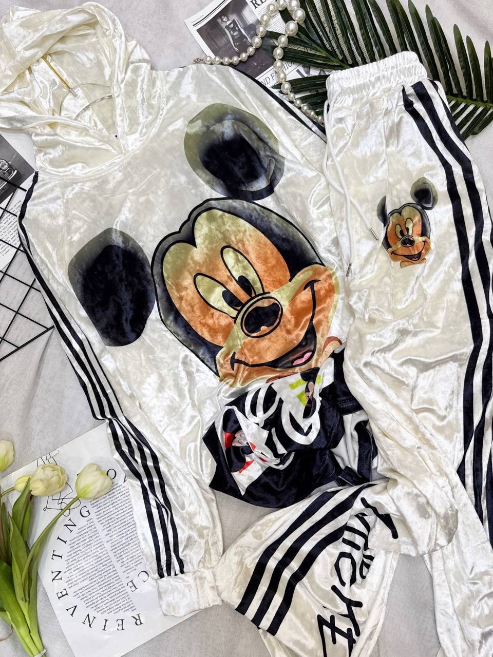 костюм с микки маусом,костюм с микки,костюм с микимаусом женский,женский спортивный костюм на флисе микки,детские костюмы