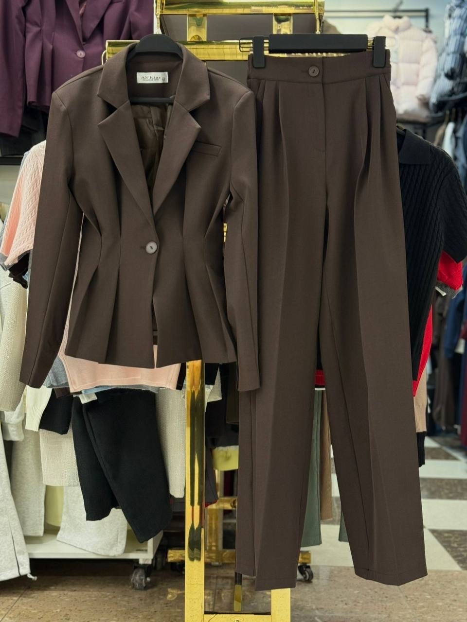 брючный костюм,женский брючный костюм,женские брючные костюмы из двух предметов,женский костюм,женский костюм с брюками