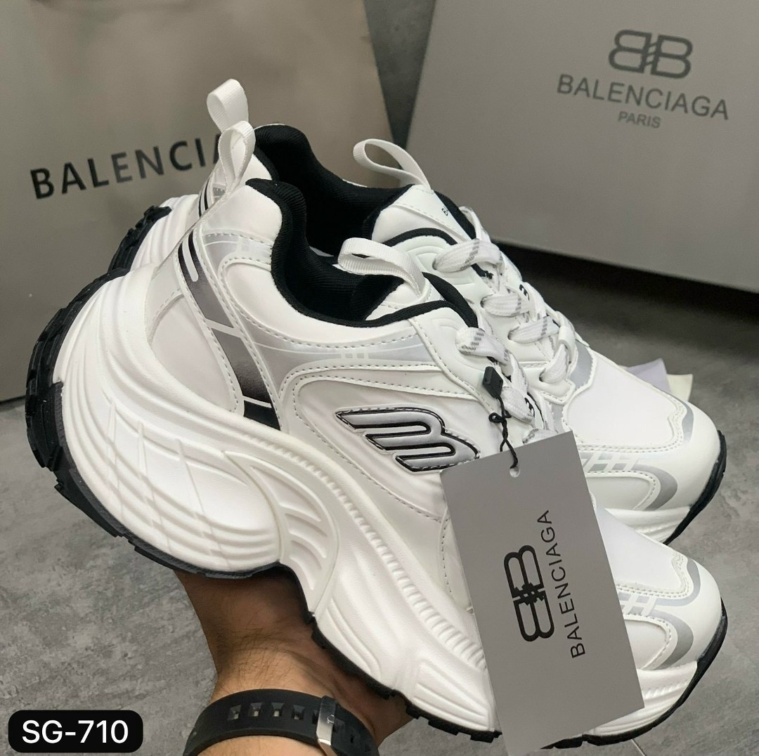 кроссовки женские balenciaga,кроссовки balenciaga,кроссовки баленсиага мужские с большой подошвой,баленсиага кроссовки,черные кроссовки 2026 баленсиага