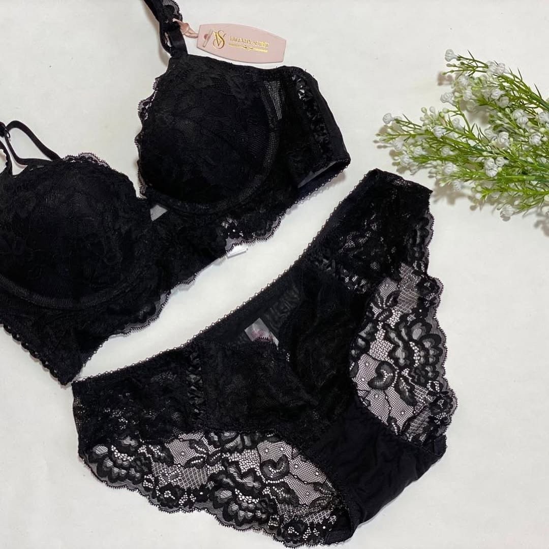 красное белье комплект,красное нижнее белье комплект,кружевное женское нижнее белье комплект,комплект нижнего белья,красный комплект нижнего белья кружевной