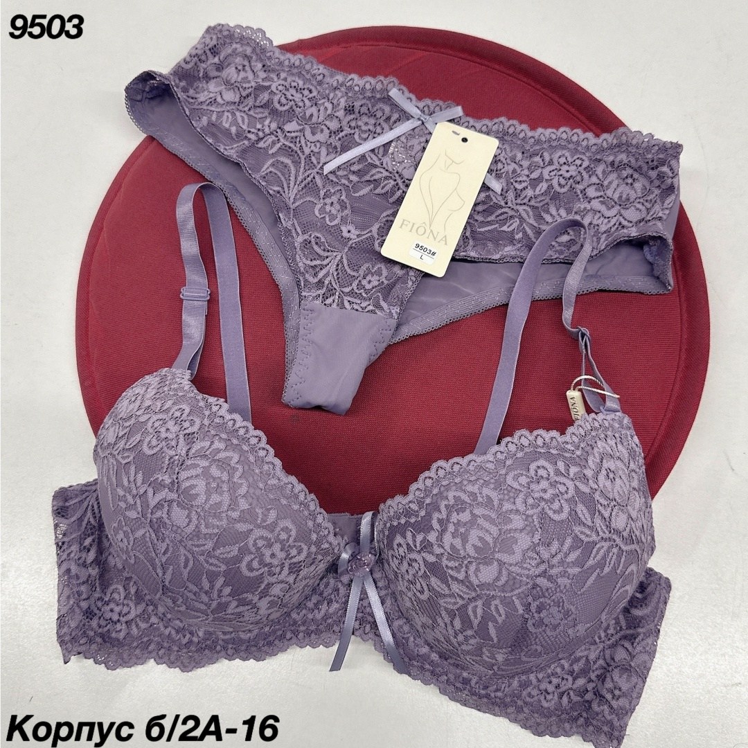 комплект женского нижнего белья,комплект нижнее белье,женский кружевной комплект нижнего белья,женское нижнее белье,нижнее белье комплект кружевное