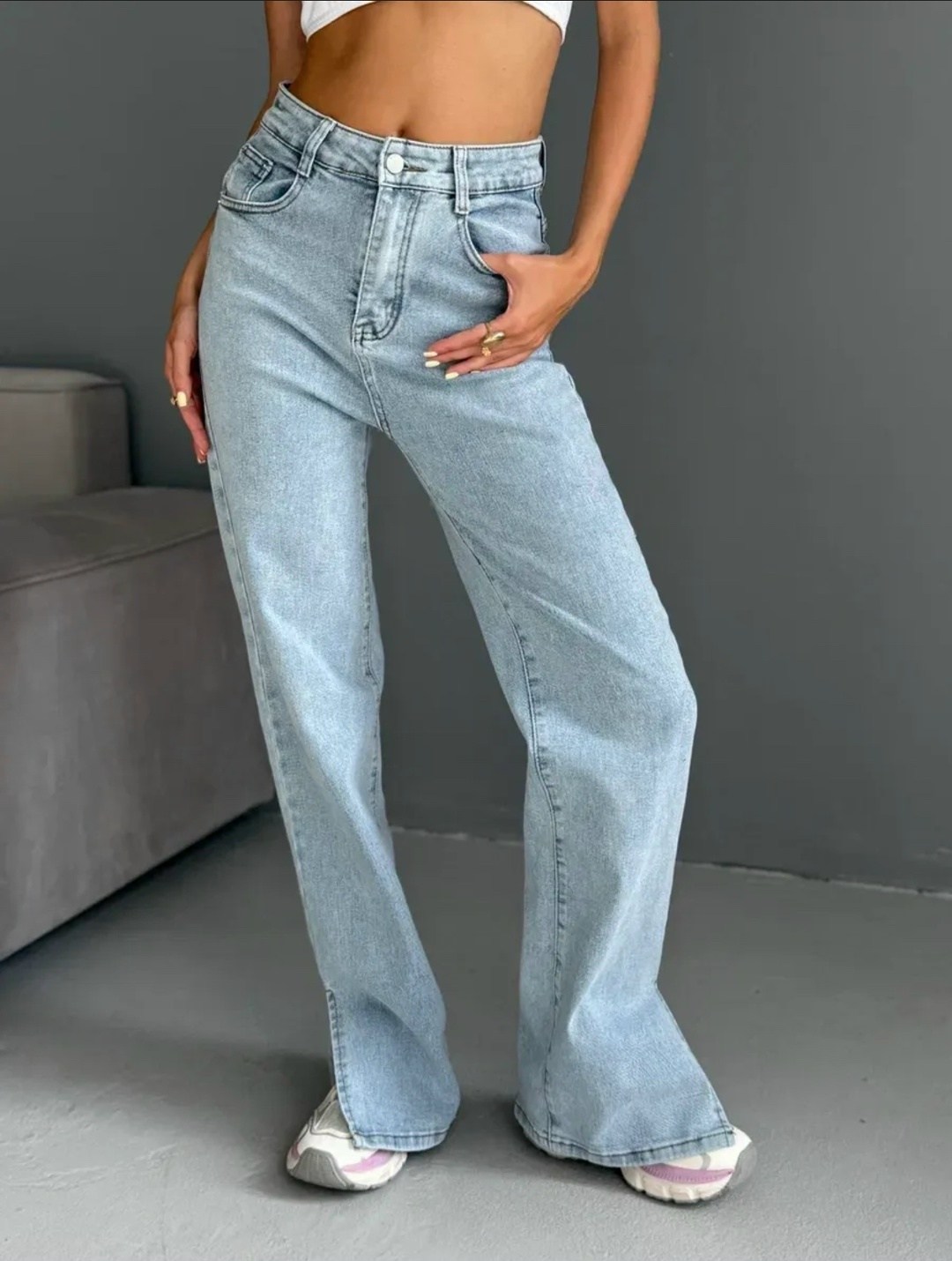 женские джинсы,джинсы палаццо,светлые джинсы клеш,джинсы с разрезом,джинсы широкие