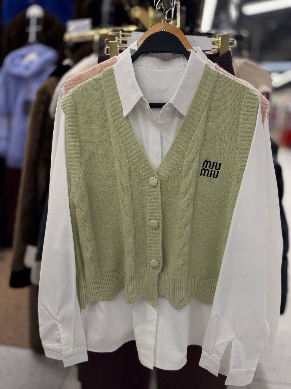 жилет женская вязаная,жилетка женская,жилет женский,вязаные жилеты,трикотажный жилет