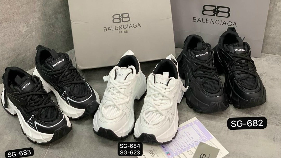 женские кроссовки balenciaga,balenciaga кроссовки,кроссовки balenciaga на высокой подошве арт. р135,кроссовки balenciaga на высокой подошве,balenciaga женские кроссовки cargo