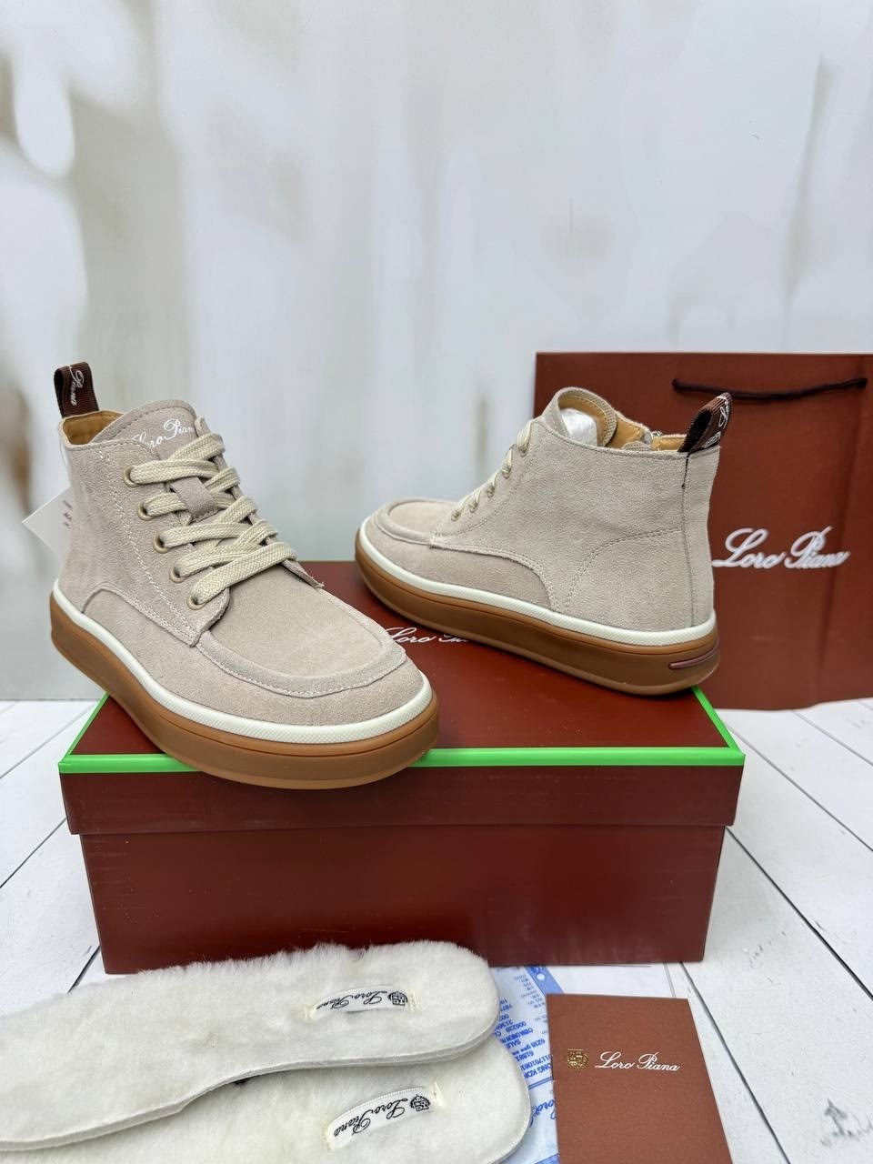 ,замшевые ботинки лоро пиано,ботинки из натуральной замши,замшевые ботинки,ботинки loro piana