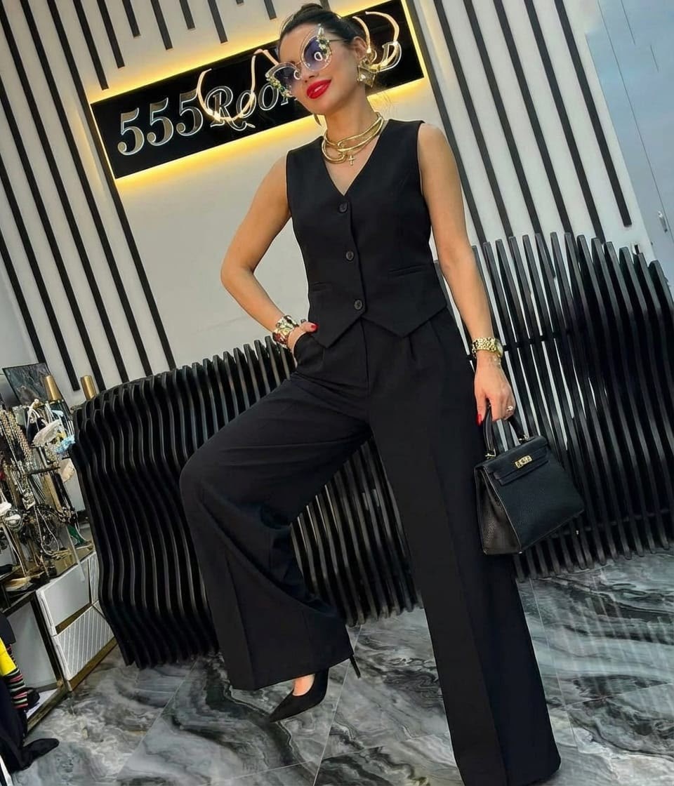 костюм брючный 1993 красный dilanavip,костюм брючный деловой с жилетом dayando,брючный костюм dilana vip 1993 красный,костюм тройка брючный деловой с жилеткой dilana vip,костюм dilanavip 1993 красный