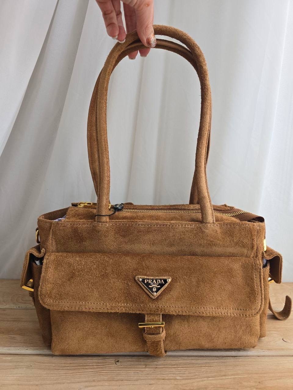 замшевая сумка,замшевая сумка prada,сумка prada,женская сумка prada,женская замшевая сумка