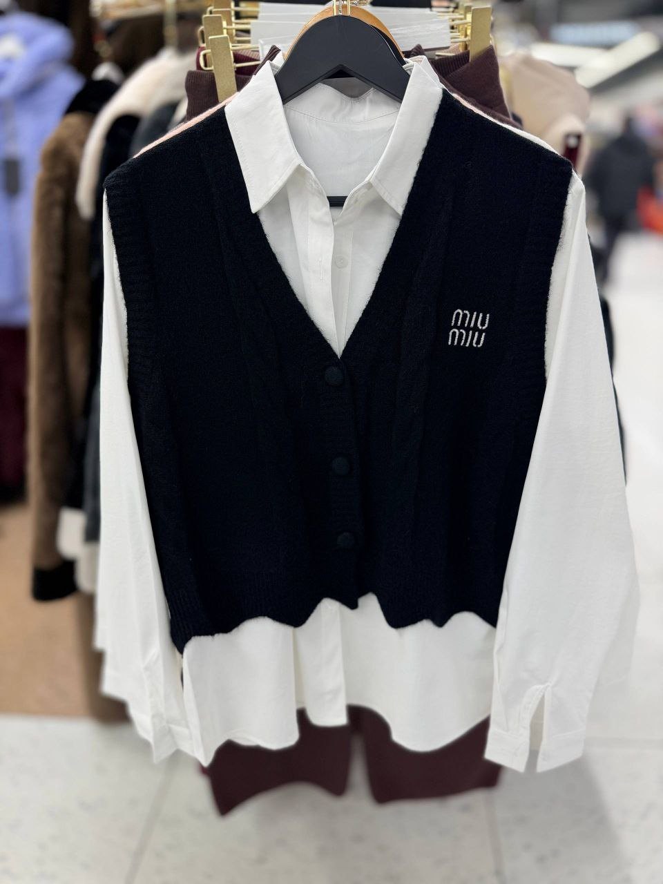 жилет женская вязаная,жилетка женская,жилет женский,вязаные жилеты,трикотажный жилет