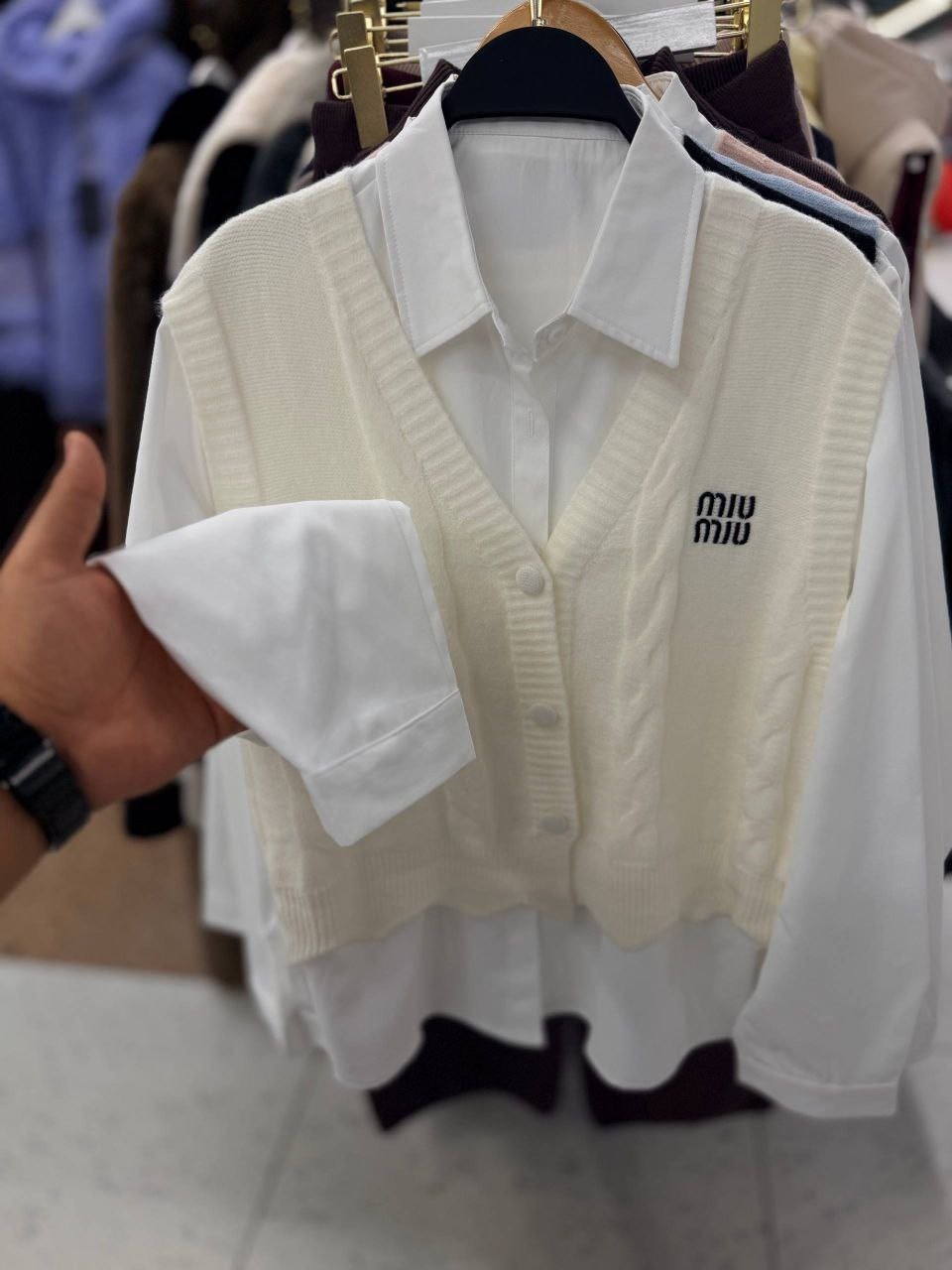 жилет женская вязаная,жилетка женская,жилет женский,вязаные жилеты,трикотажный жилет