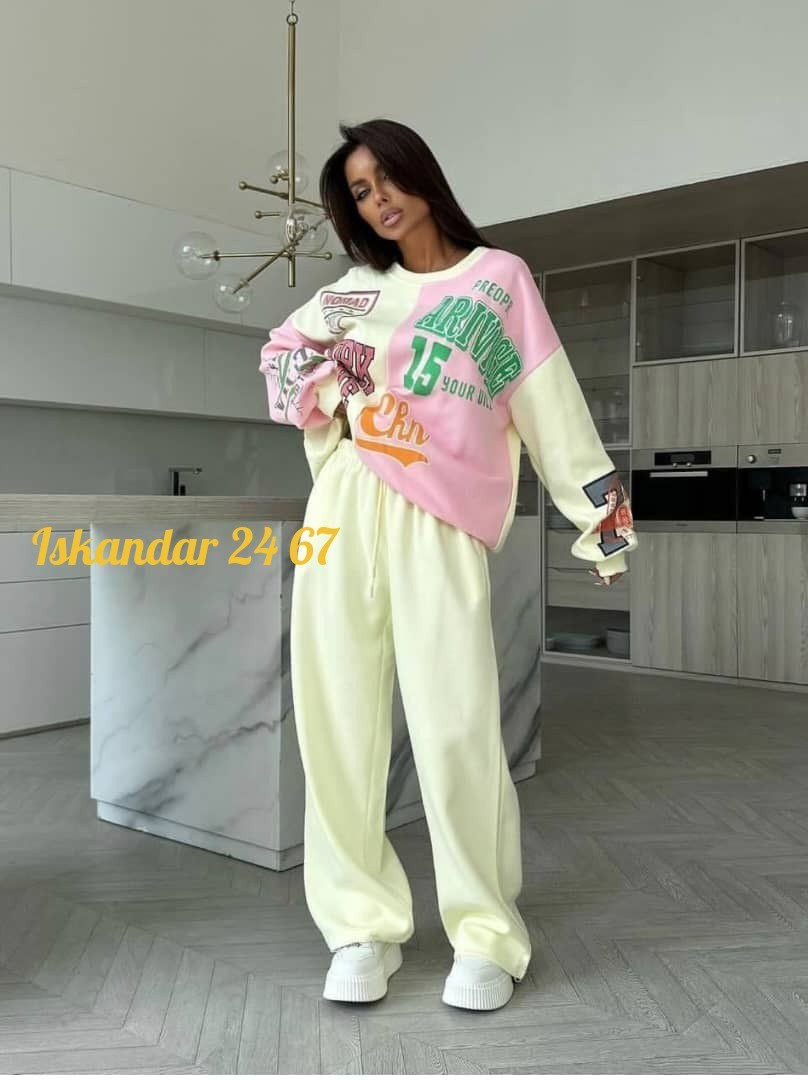 женские костюмы оверсайз,женский костюм,спортивный костюм женский,спортивный костюм,костюм яркий стильный