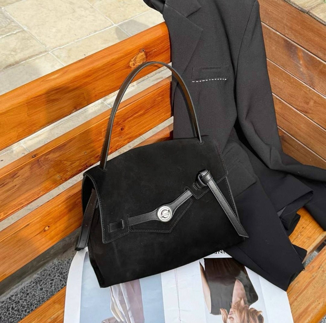 замшевая сумка,замшевая женская сумочка классического формата,сумка саквояж замшевая женская,женская замшевая сумка,винтажная матовая женская сумка на плечо из искусственной замши