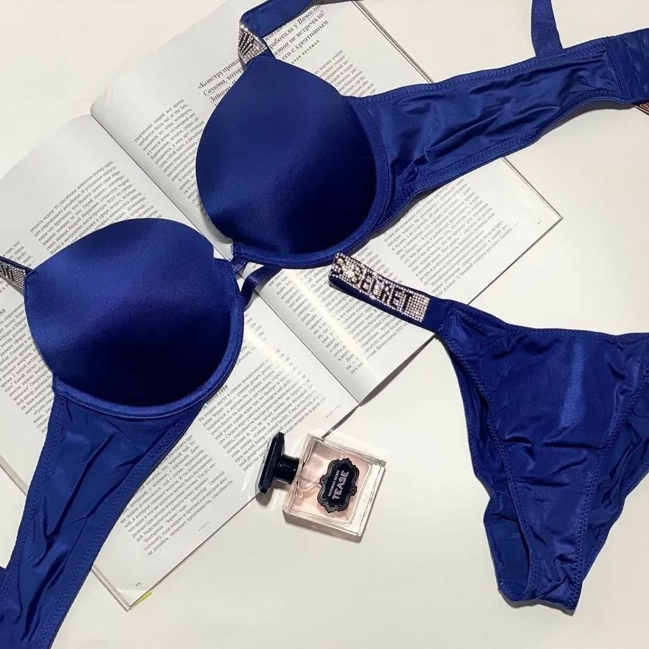 комплект женского нижнего белья,виктория сикрет синий комплект,комплект нижнего белья,синее нижнее белье комплект,комплект нижнего белья со стразами
