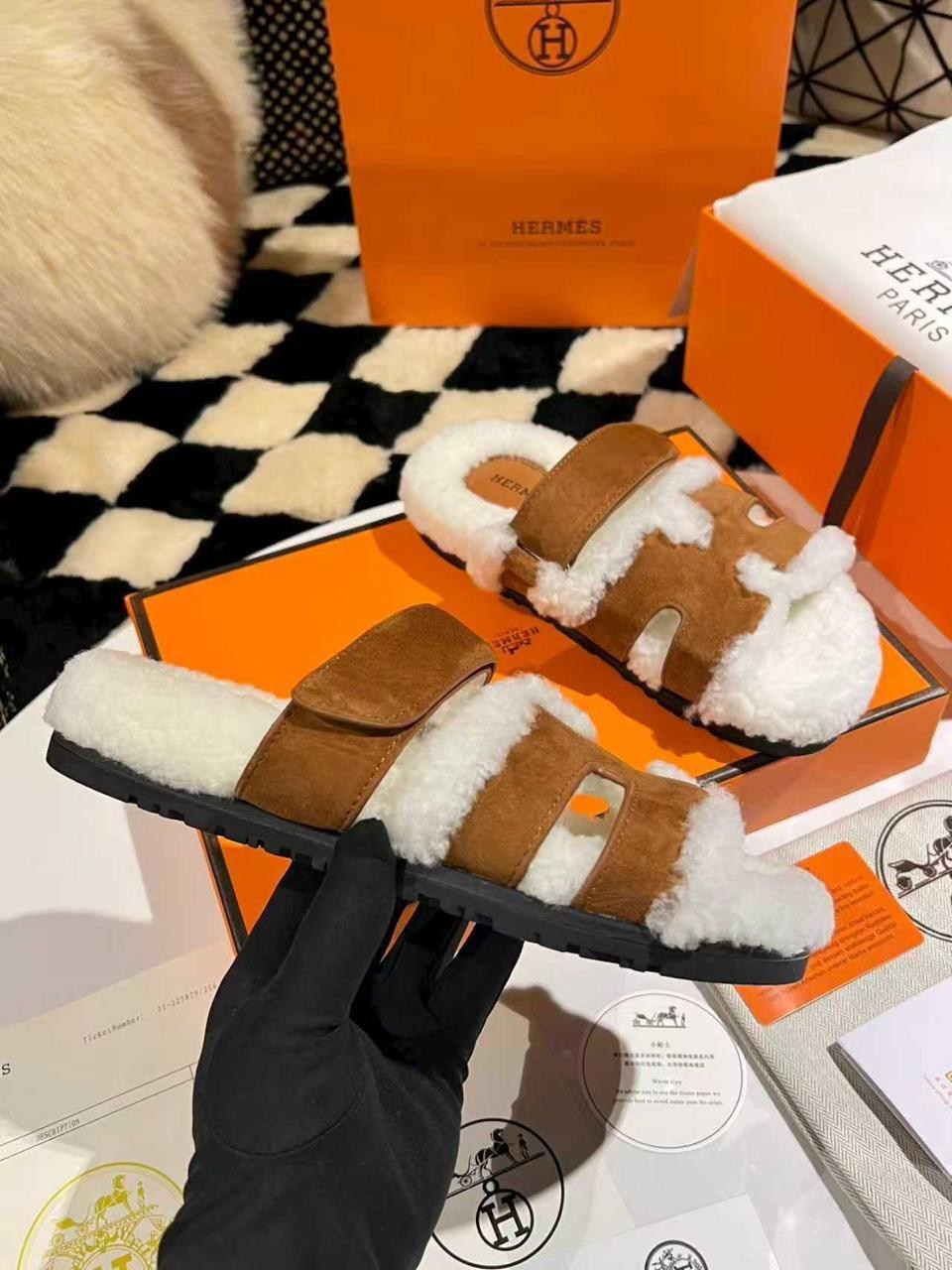 тапочки hermes,,шлепанцы hermes,шлепки с мехом,меховые тапочки
