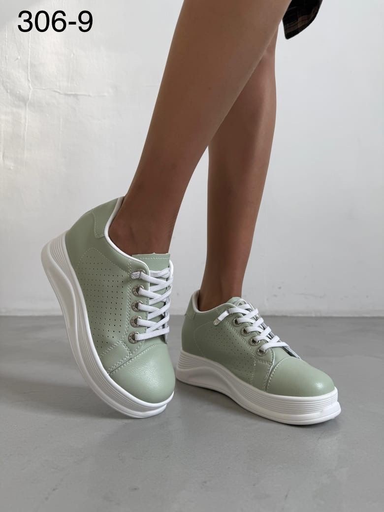 ,кроссовки женскиe,кеды женски,женские кеды,кроссовки повседневные