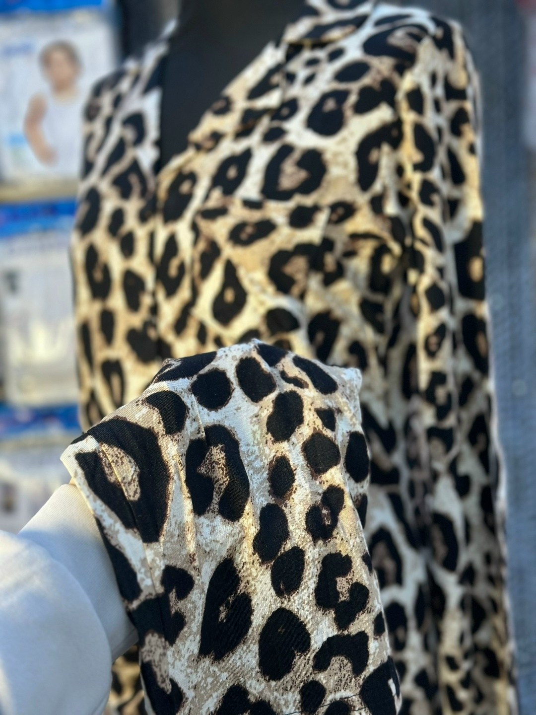 брюки с леопардовым принтом,леопардовая пижама со штанами,пижама со штанами леопардовая шелковая,пижама qweek с леопардовым принтом,женская пижама