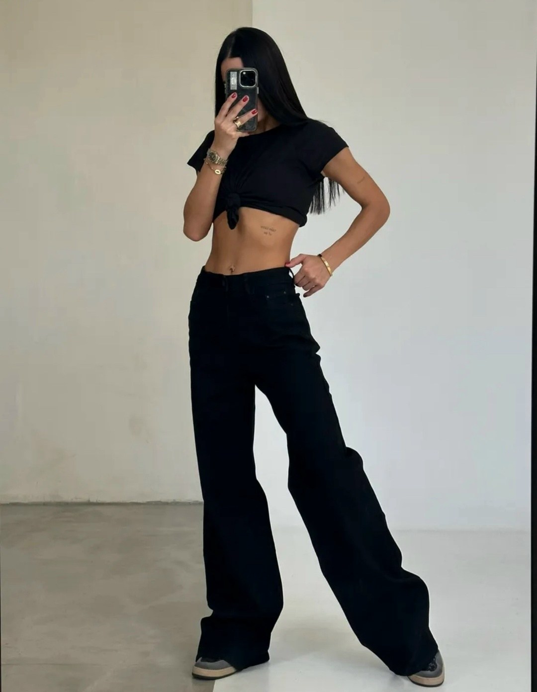 стиль одежды,джинсы брюки,стильные наряды,повседневная одежда