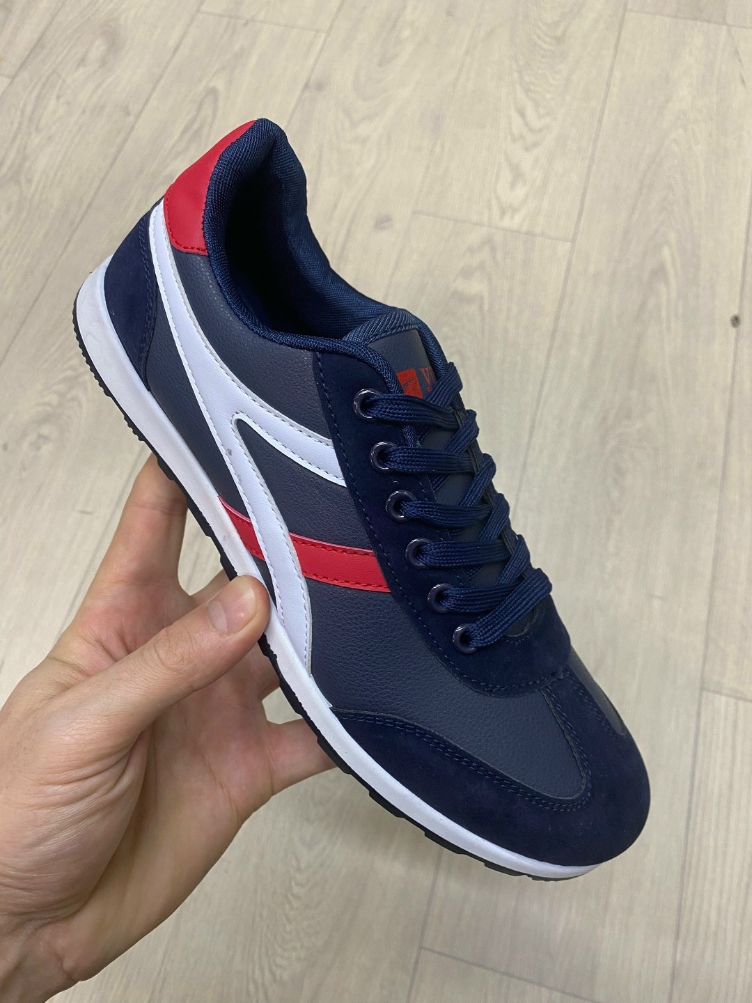 мужские кроссовки,кроссовка мужской,кроссовки adidas мужские,,кроссовки для мужчин