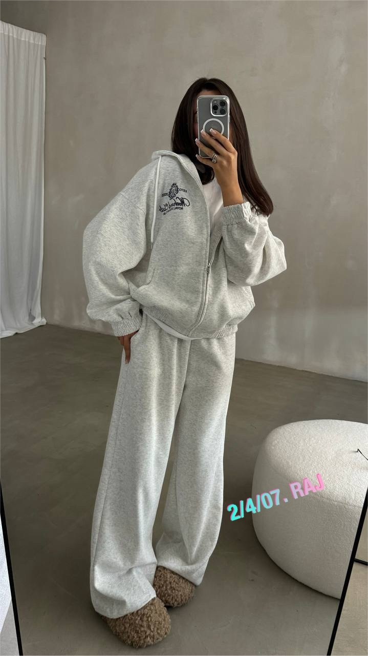 женский красный костюм miu miu,костюм спортивный,красный женский костюм,спортивный костюм miu miu женский,cпортивный костюм женский на флисе