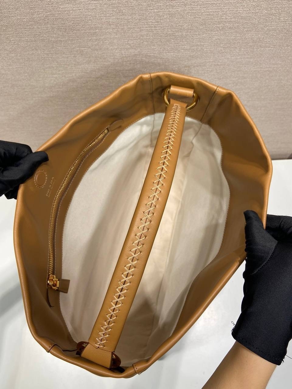 женская сумка,prada сумка женская,большая сумка prada,сумка,сумка тоут