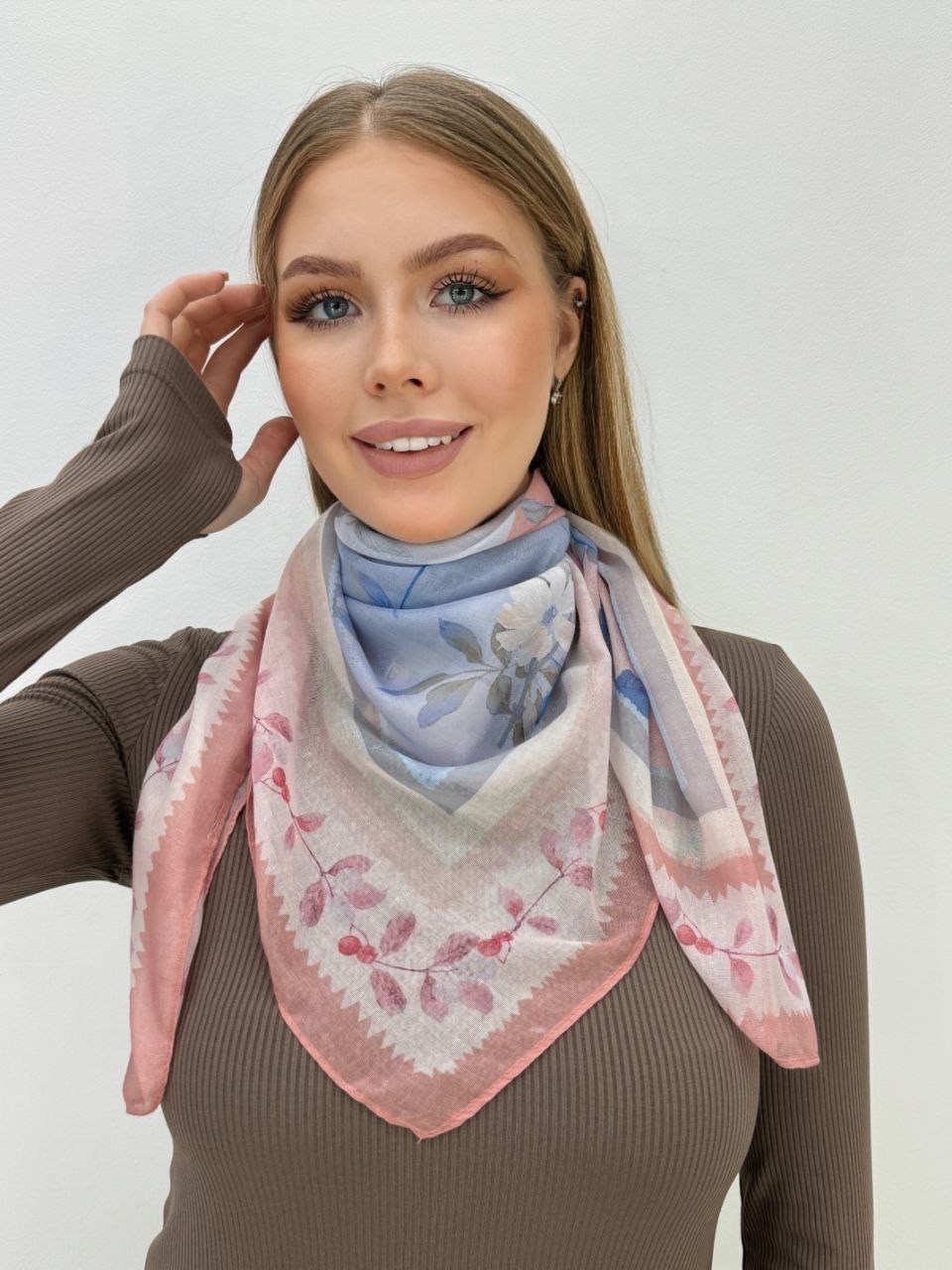 платок женский,платок goldengala модная коллекция,платки и шарфы,шелковые платки,платки шелковый на голову и шею